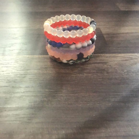 6 lokai bracelets - Picture 2 of 2